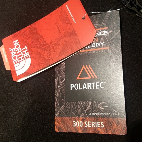 ⛔SOLD⛔Men's North Face Zip Up Sweater - Picture 5 of 7